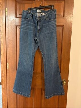 Gap long and lean Classic Blue Women's Flare Jeans